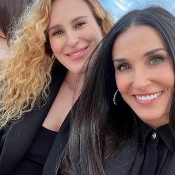 Demi Moore - Magazine and Candid Shoots Collection in demimoore_3055731209792106276_2524133.jpg - hidden celebrity photo